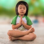 Prier, quelques soit votre religion.